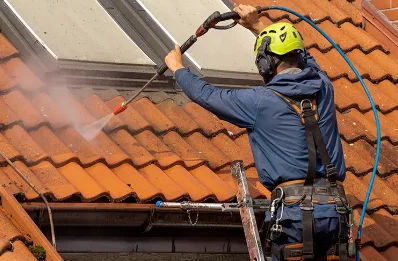Démoussage et hydrofuge de toiture à Charency
